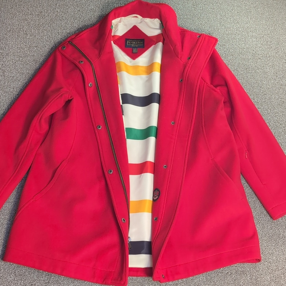 Pendleton Glacier Park Stripe Lined Car Coat Size XL Wool Blend in Red